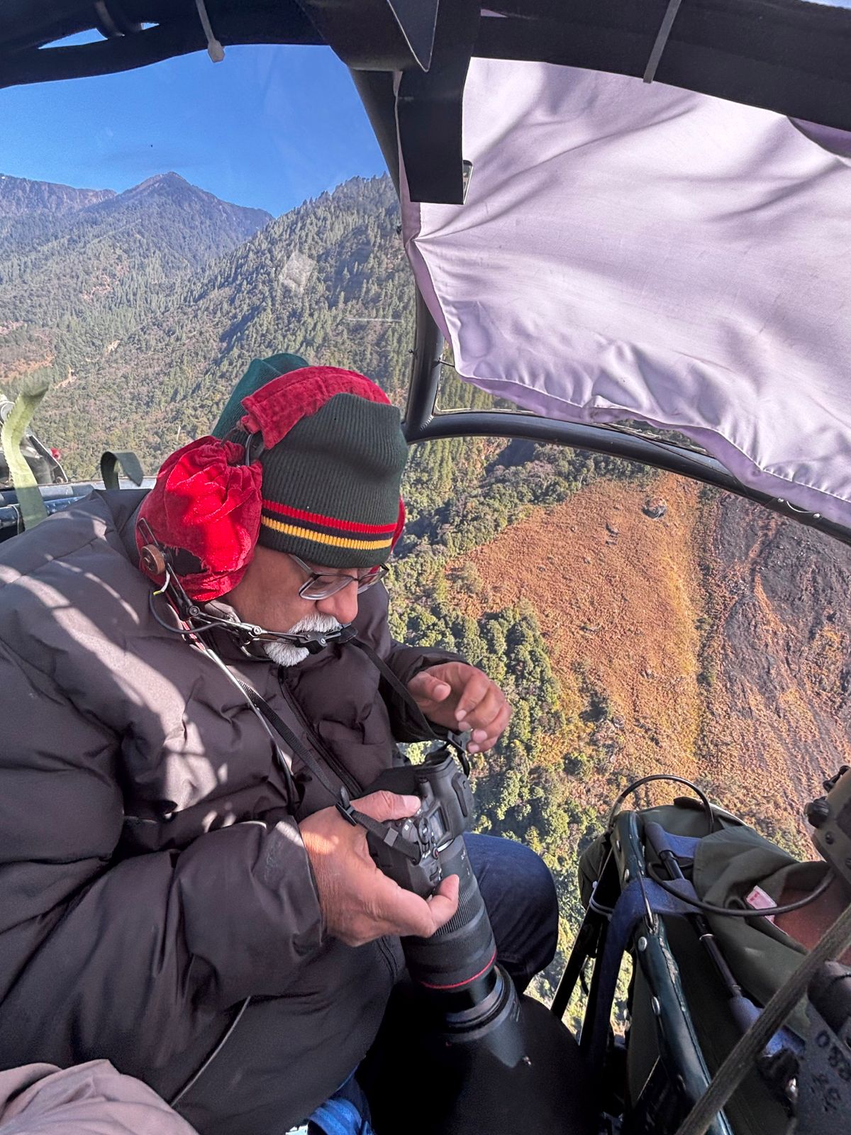 Flying with open doors at minus 32 to 40 degrees